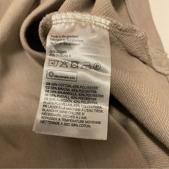 H&M Short Sleeve Sweat Tee - Picture 6 of 7